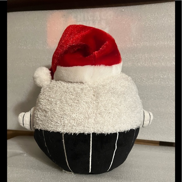 DISNEY PARKS JACK SKELLINGTON NIGHTMARE BEFORE CHRISTMAS ROUND PLUSH SANTA - Picture 5 of 7